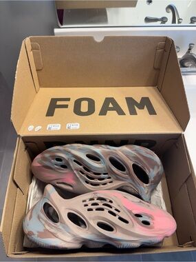 YEEZY FOAM RUNNER MX Sand Grey